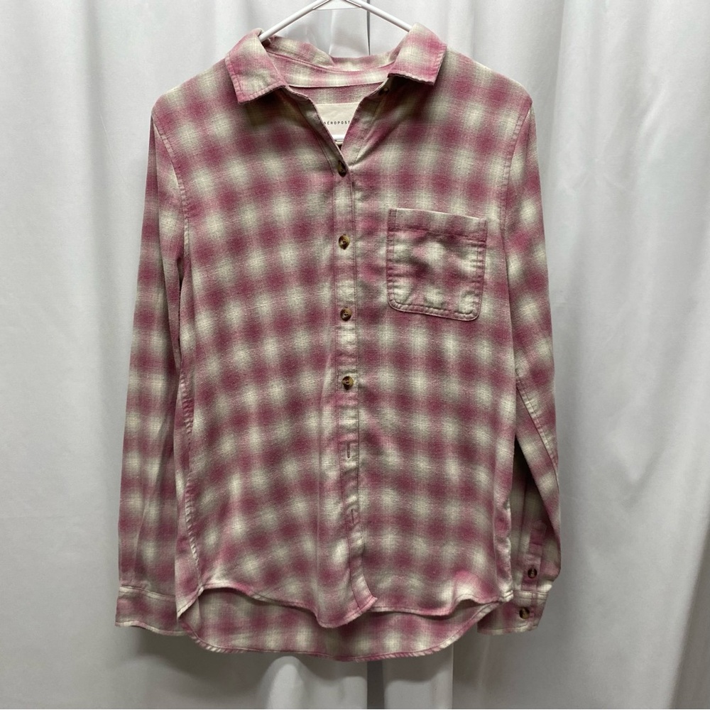 Aeropostale womens medium button shirt flannel long sleeve cabin core